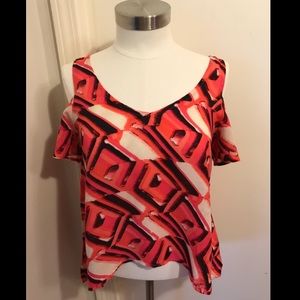 CHARLOTTE RUSSE Cold Shoulder Tribal Print Top